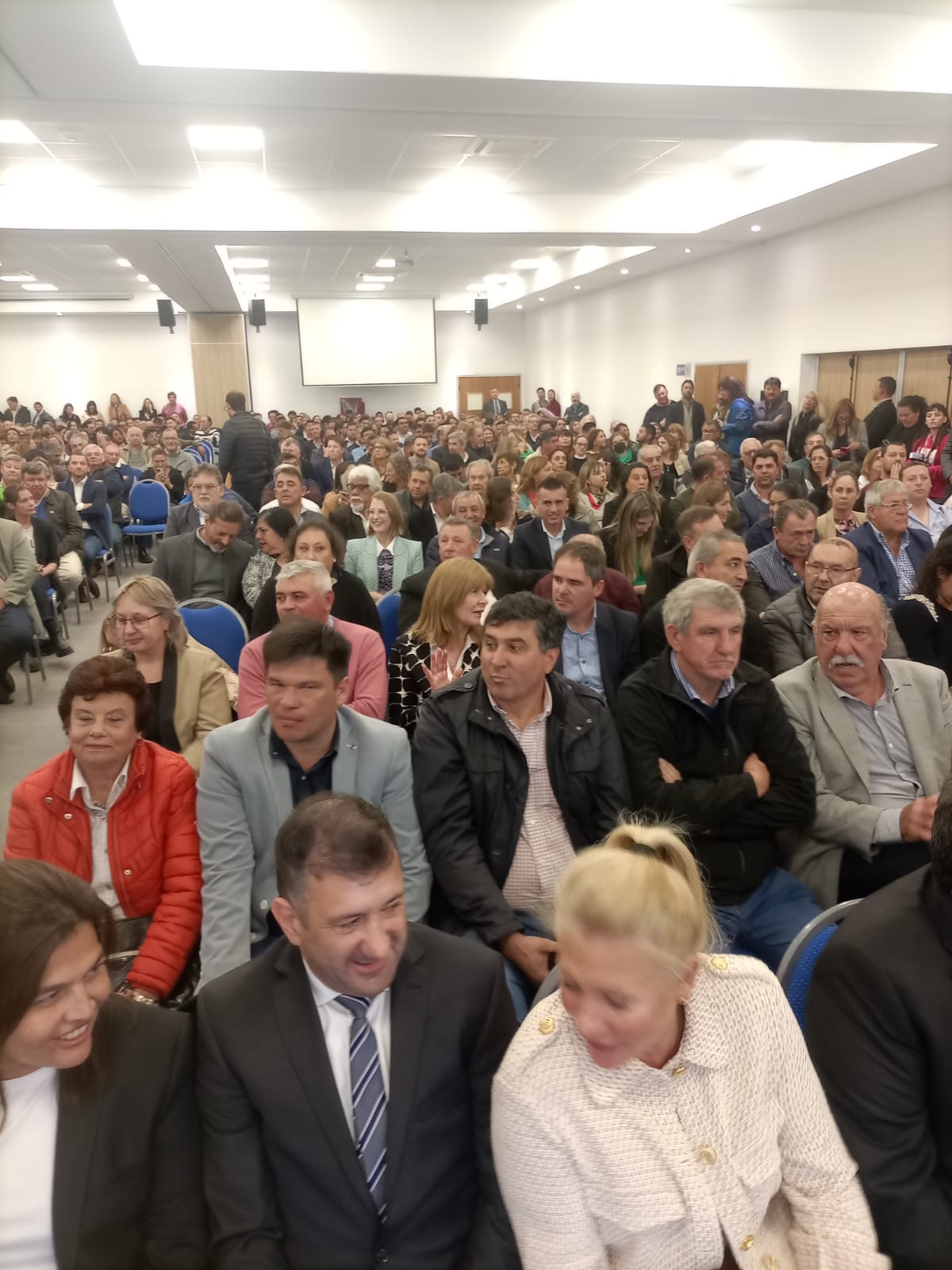 977297b3 6043 45c4 89f3 976bd6ed046c