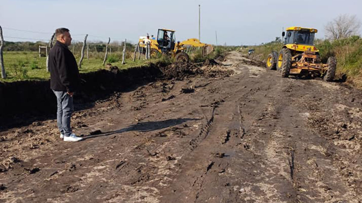 Caminos mejoras Piedras Blancas junio 2024