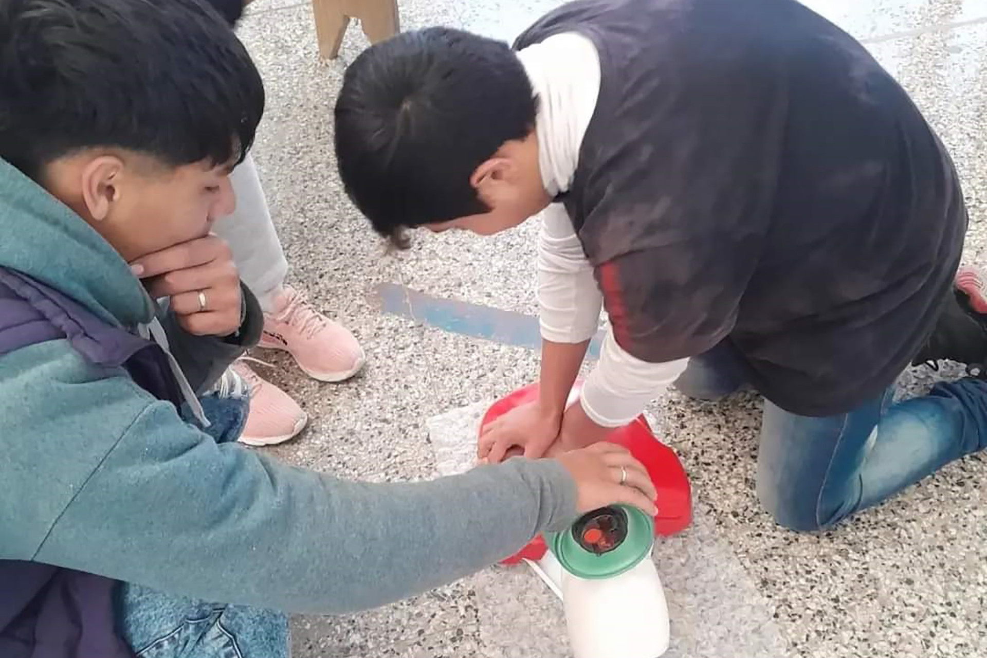 Colegio Sarmiento de La Paz - Curso de RCP - 5 1920x1280.jpg