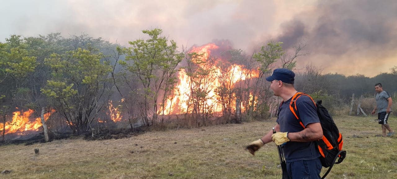 Llamasfuegofelicianobombero2021