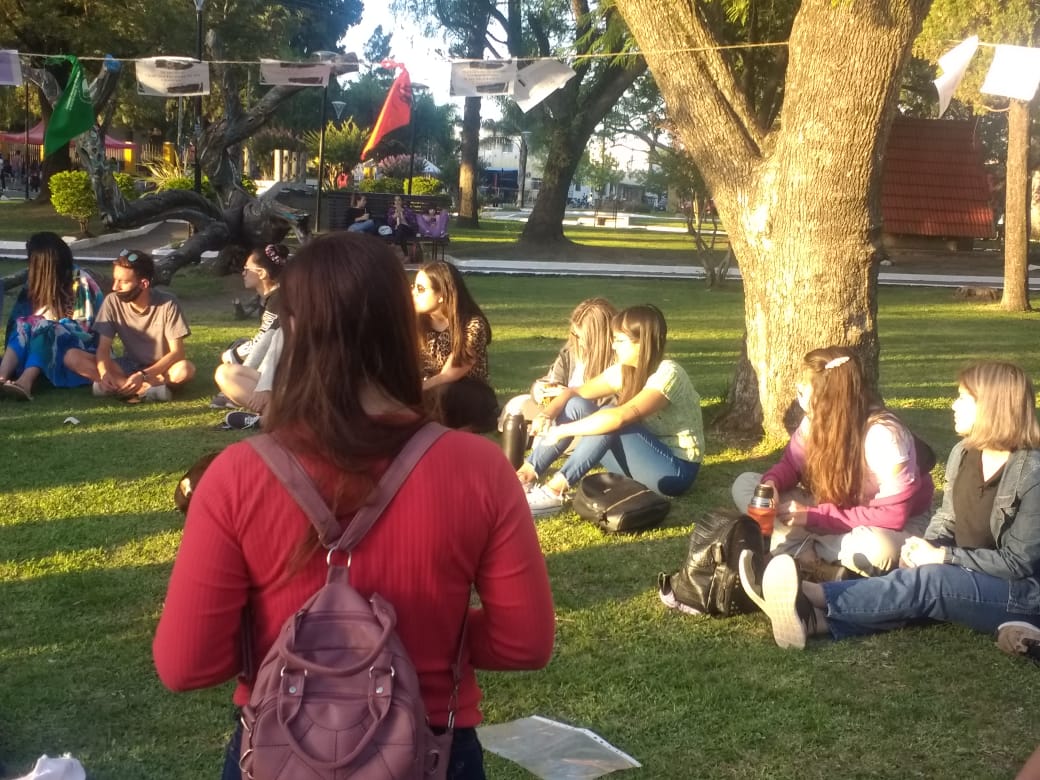 MujeresSantaElenaFeminismoPlaza