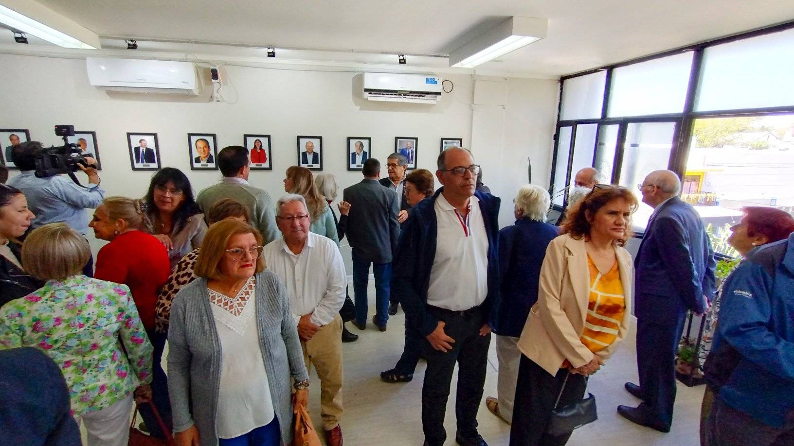 Salon intendente santa elena 3.jpg