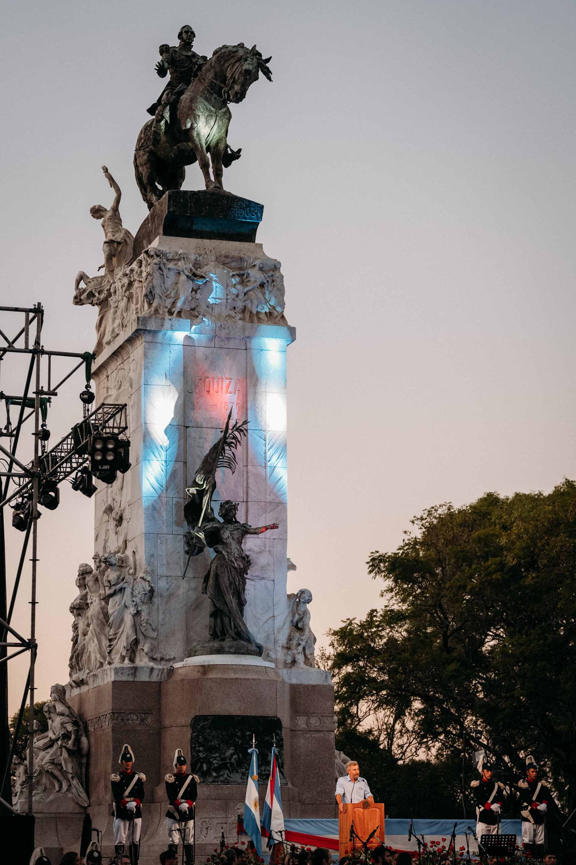 acto uruquiza 3 (1).jpg