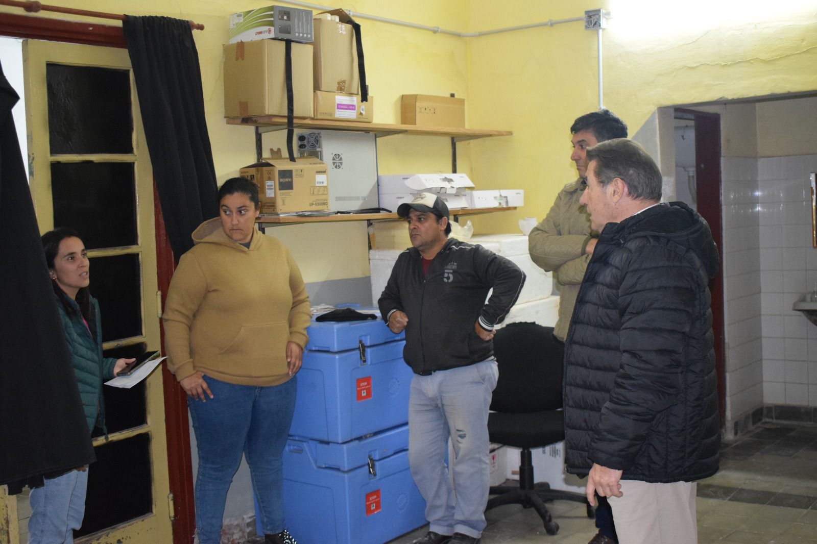 b1b41a26-e3a6-44e7-beed-9ab77fe1accd.jpg