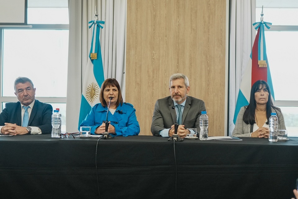 bullrich frigerio parana 1.jpg
