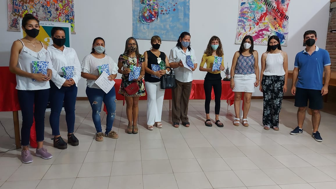 egresados escuela de oficios la paz 2