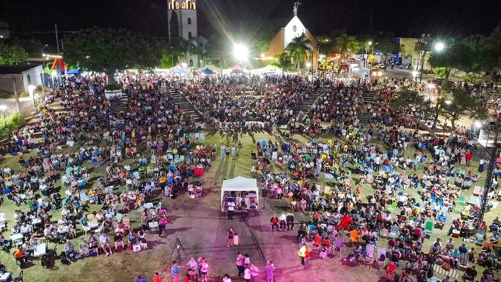 Santa Elena se prepara para la 48° Fiesta Provincial de la Chamarrita Santa Elena se prepara para la 48° Fiesta Provincial de la Chamarrita