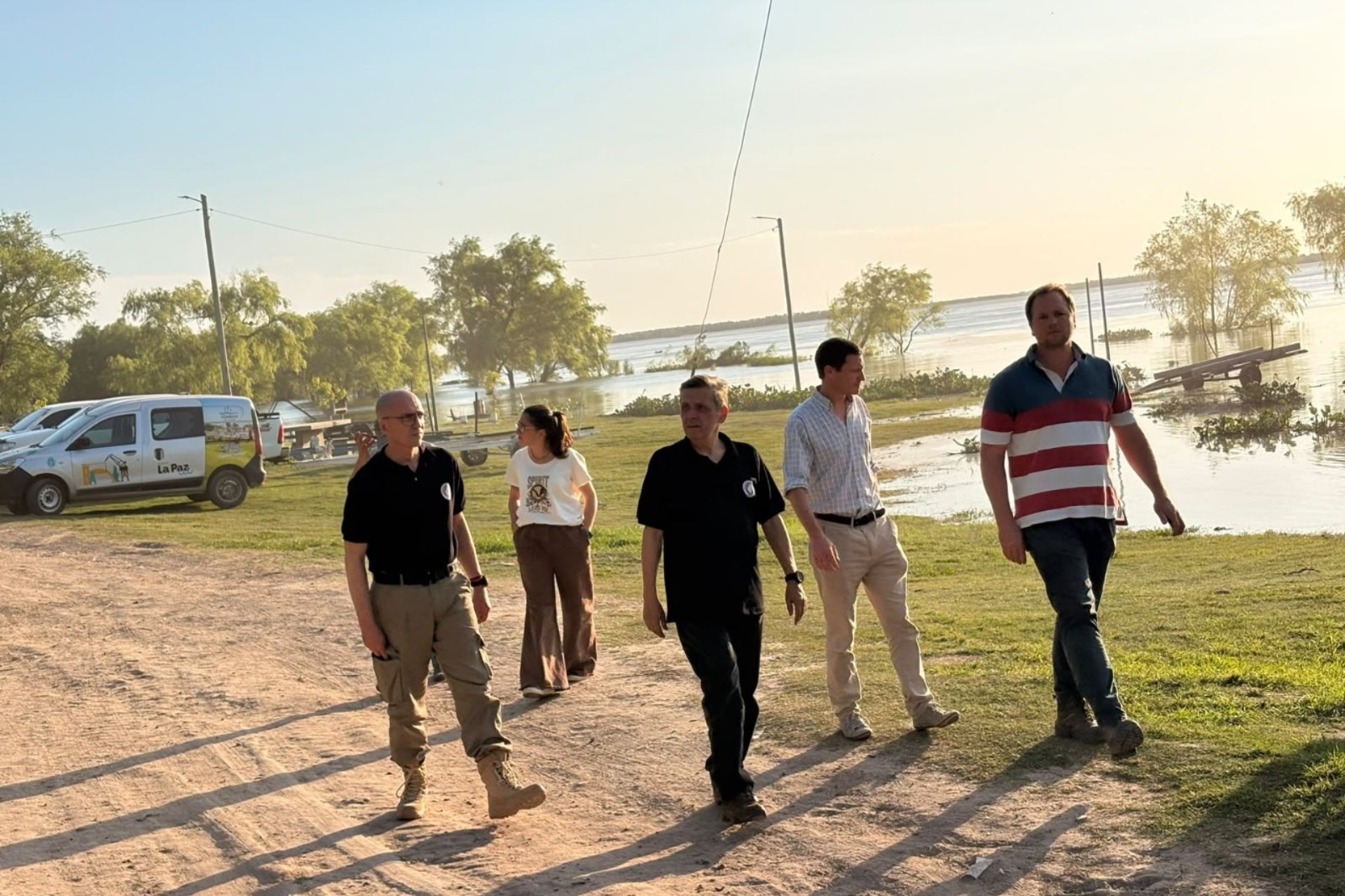 recorrida rio parana en la paz defensa civil.jpg