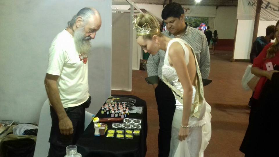 reina nacional de la apicultura 4 