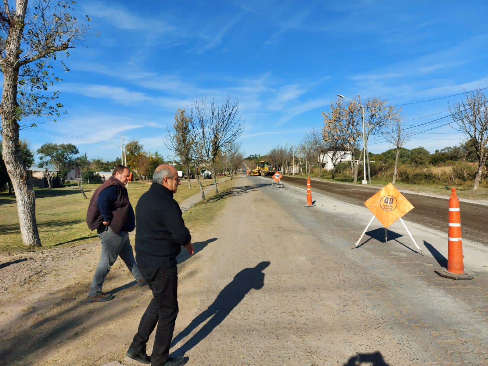 rossi en repavimentacion de ruta acceso santa elena 2.jpg