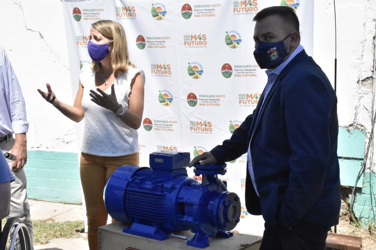 stratta mesquida piedras blancas